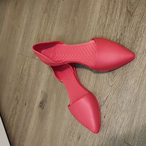 "Red" Audrey Native Flats